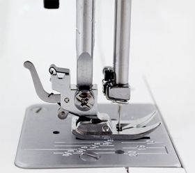 Janome 2212 Sewing Machine reviews
