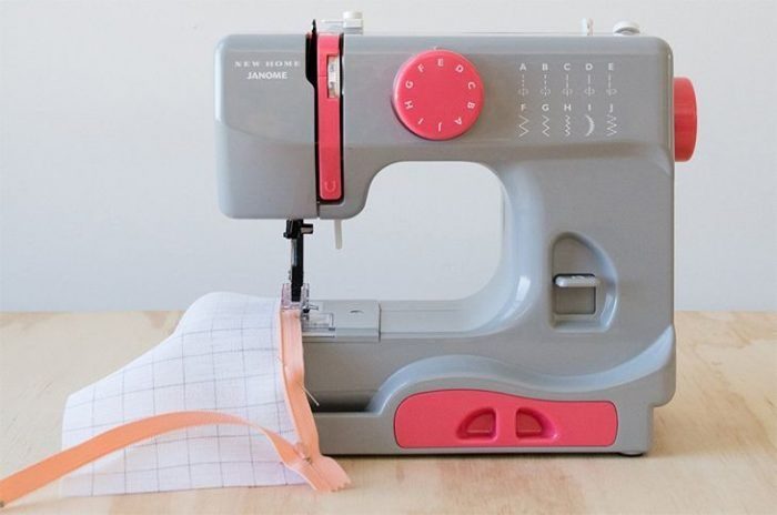 Janome Graceful Gray Basic Review